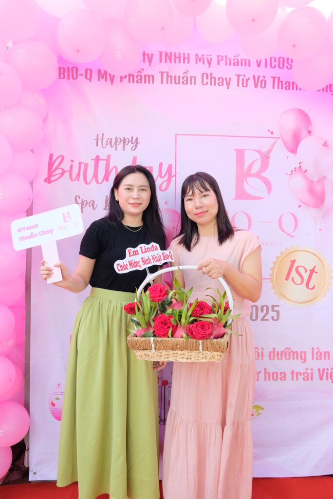 Khách hàng check in tại SPA BIO-Q