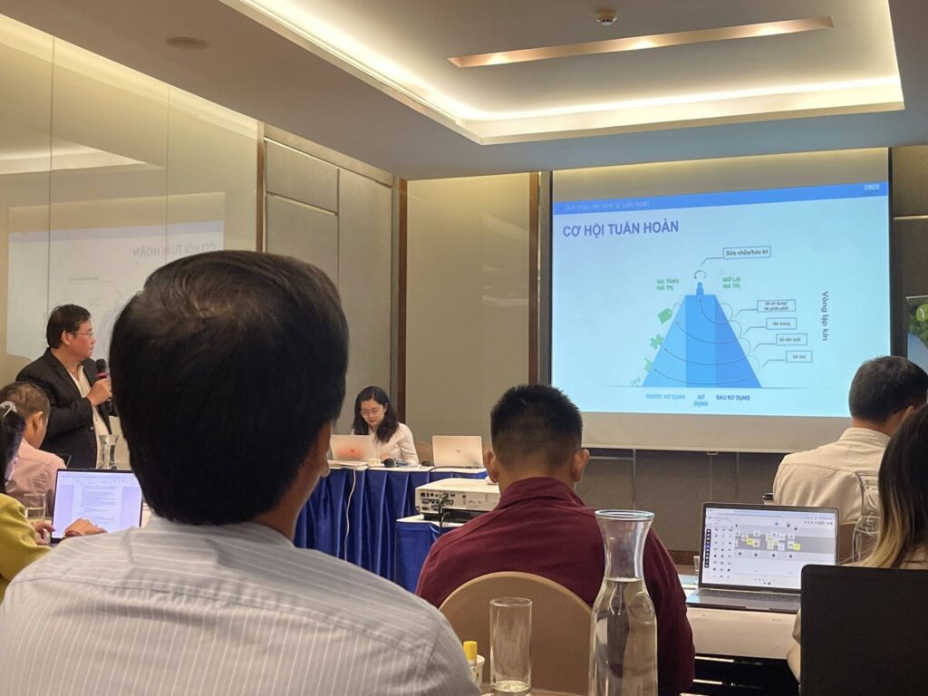 BIOQ x KHÓA HỌC KINH TẾ TUẦN HOÀN: MỞ RA TƯ DUY MỚI, DẪN LỐI TƯƠNG LAI BỀN VỮNG