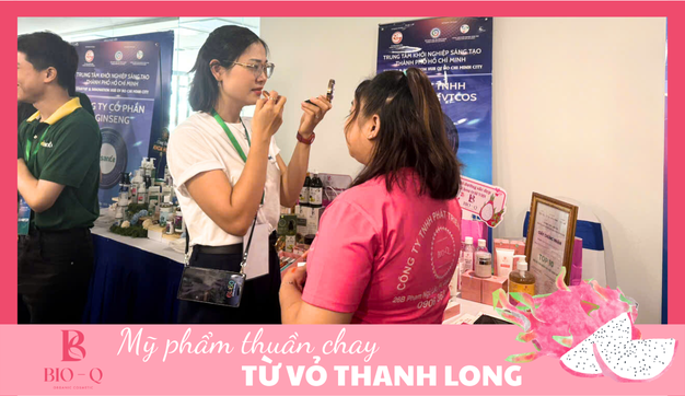 Khách hàng trải nghiệm mỹ phẩm thuần chay BIO-Q
