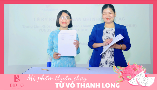 Đại diện ký kết hợp tác giữa SIHUB và Yunus Environment Hub Vietnam.